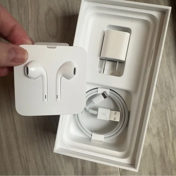 Apple iPhone Xs 256 gb Gold - Picture 3 of 10